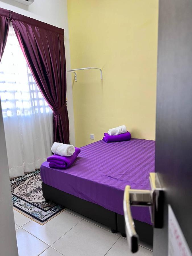 Raina Muslim Friendly Perlis Holiday home *